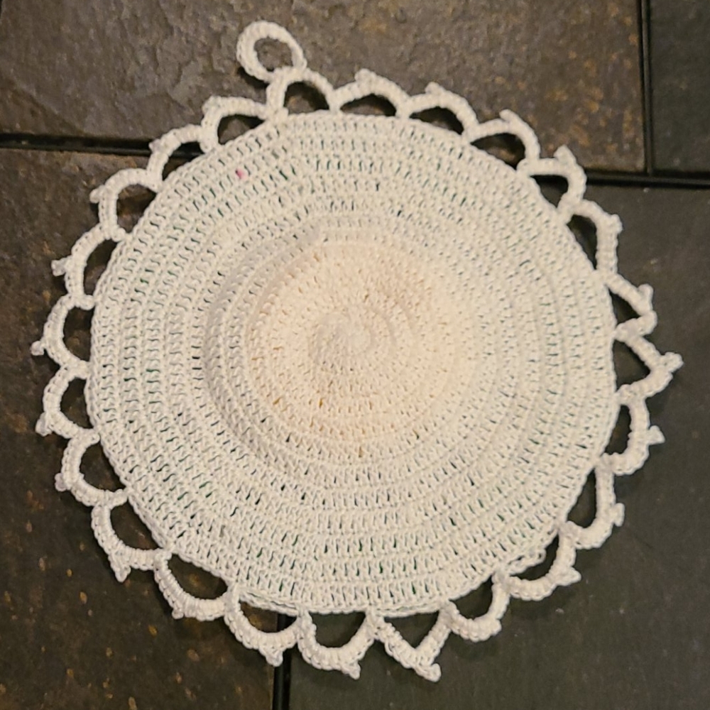NWOT set of 4 crochet doilies flower double-sided - Picture 7 of 7